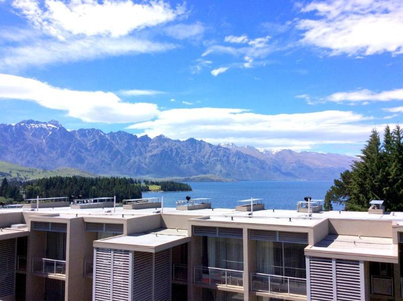 Highview Apartments Queenstown Buitenkant foto