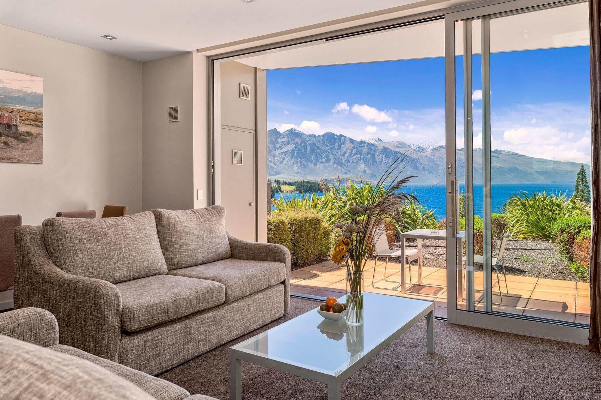 Highview Apartments Queenstown Buitenkant foto