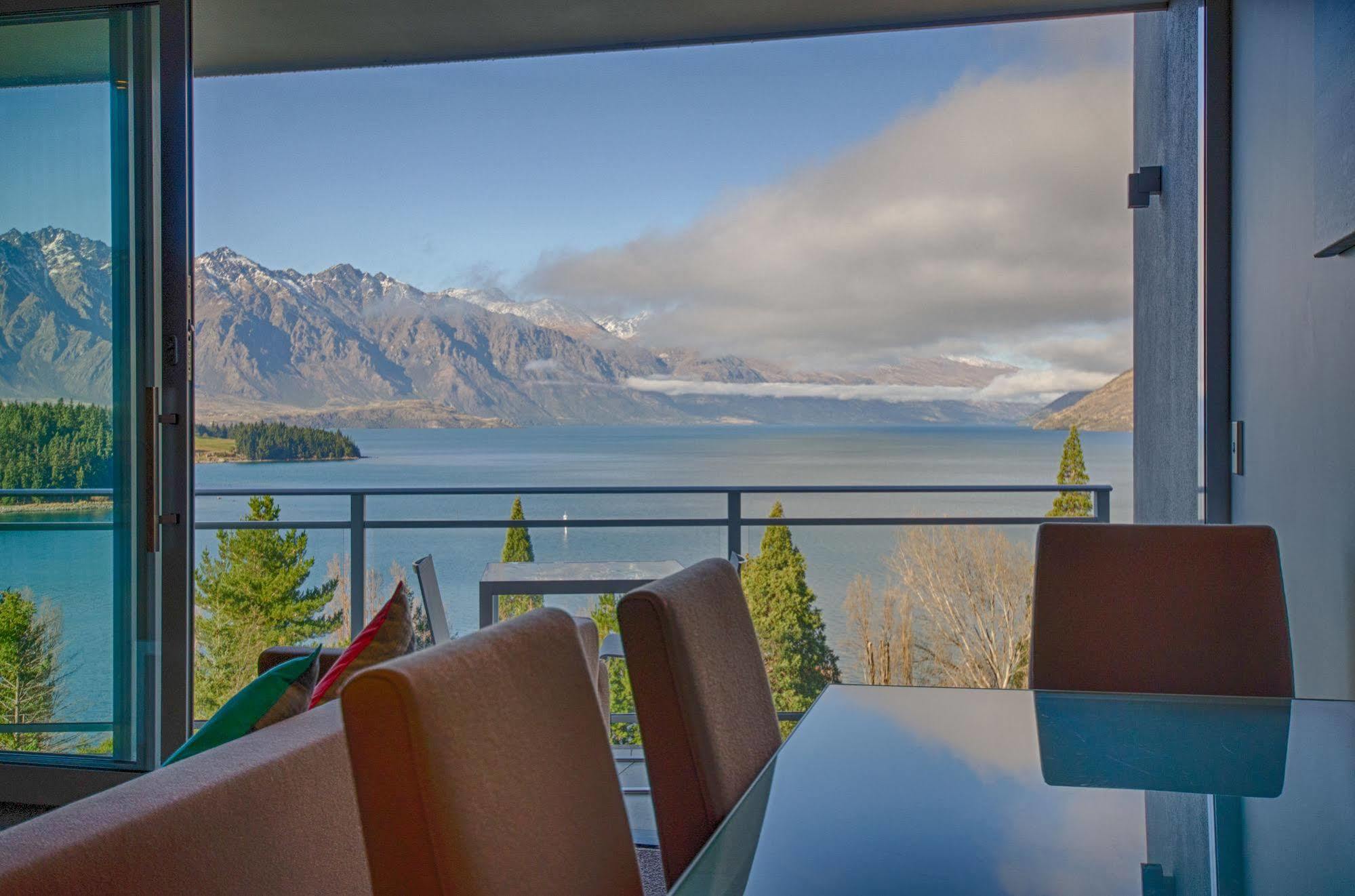 Highview Apartments Queenstown Buitenkant foto